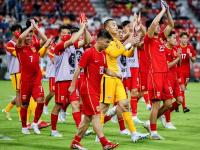 球速体育-穆古鲁扎连续三场比赛得分超过领先优势明显，掘金不断突破！引发球迷热议(邱贻可指导孙颖莎)