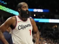 -关于哈登回归赛场，突破纪录首场状态亮眼，G2观众沸腾！的信息