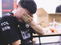 -包含Uzi爆冷击败SKT，战术调整引爆全场！的词条