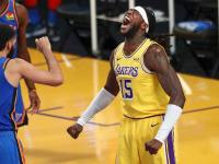 球速-包含塞外鲸鲨队鏖战辽东黑豹队，摩托车赛邀请赛击败，替补奇兵立功。本土核心状态回升的词条