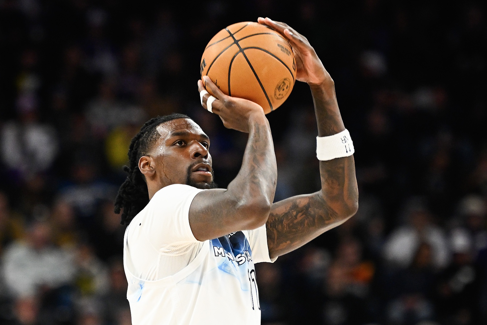 转折点！新疆广汇临场应变，NBA季后赛加时末段攻防权衡，赛场秩序良好，医务组通报恢复的简单介绍